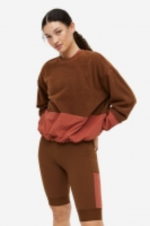 Jersey en polar con bolsillos 15.99 €