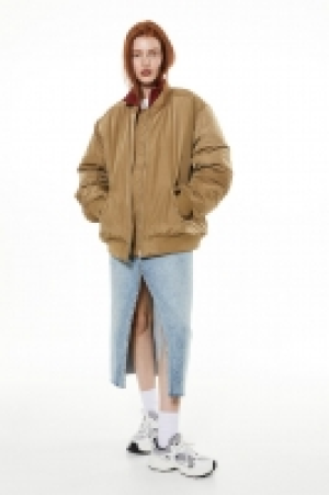 Cazadora bomber oversize 18.99 €