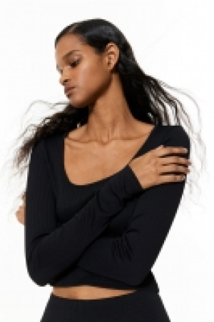 Top cropped de punto 7.99 €