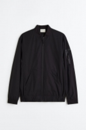 Chaqueta de correr repelente al agua 22.99 €