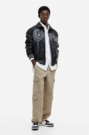 Pantalón cargo Loose Fit 27.99 €