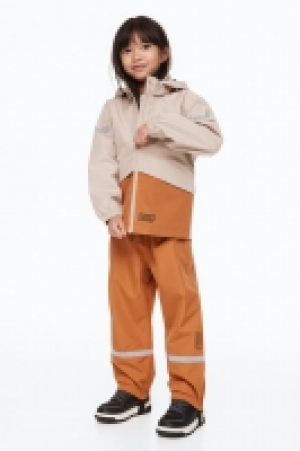 Pantalón chubasquero 9.99 €