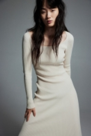 Vestido ajustado en punto de canalé