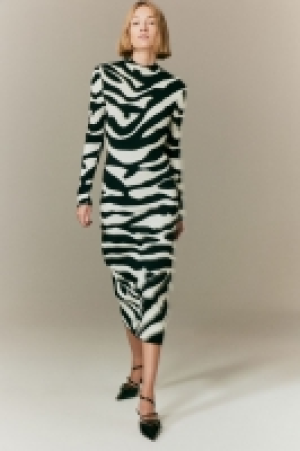 Vestido en punto de jacquard