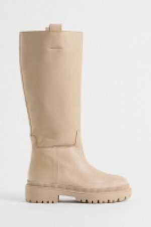 Botas de piel a la rodilla