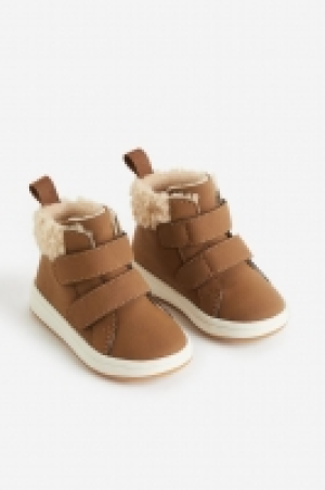 Zapatillas deportivas altas con forro cálido