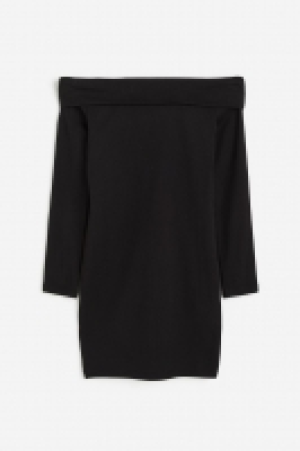 Vestido de canalé con hombros al descubierto