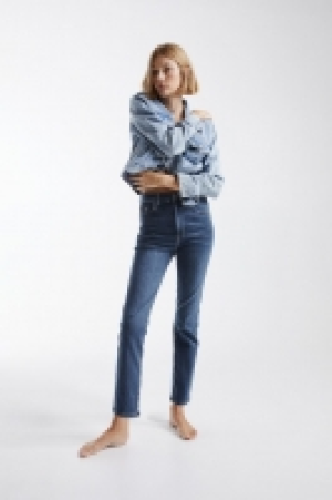True To You Slim High Jeans