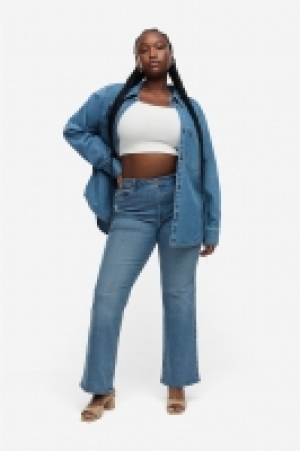 Curvy Fit Bootcut High Jeans