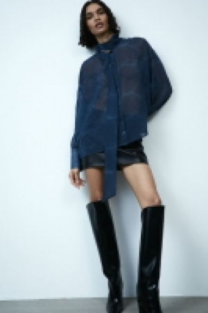 HM  Blusa de gasa con lazada