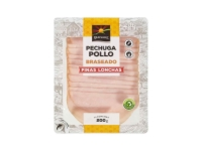 Pechuga de pollo braseado en finas lonchas