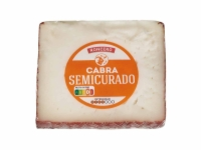 Cuña de queso de cabra semicurado