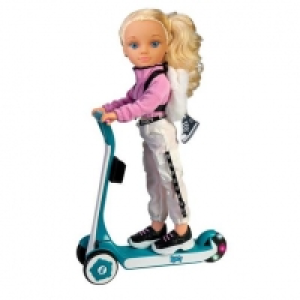 Nancy - Un día con mi patinete